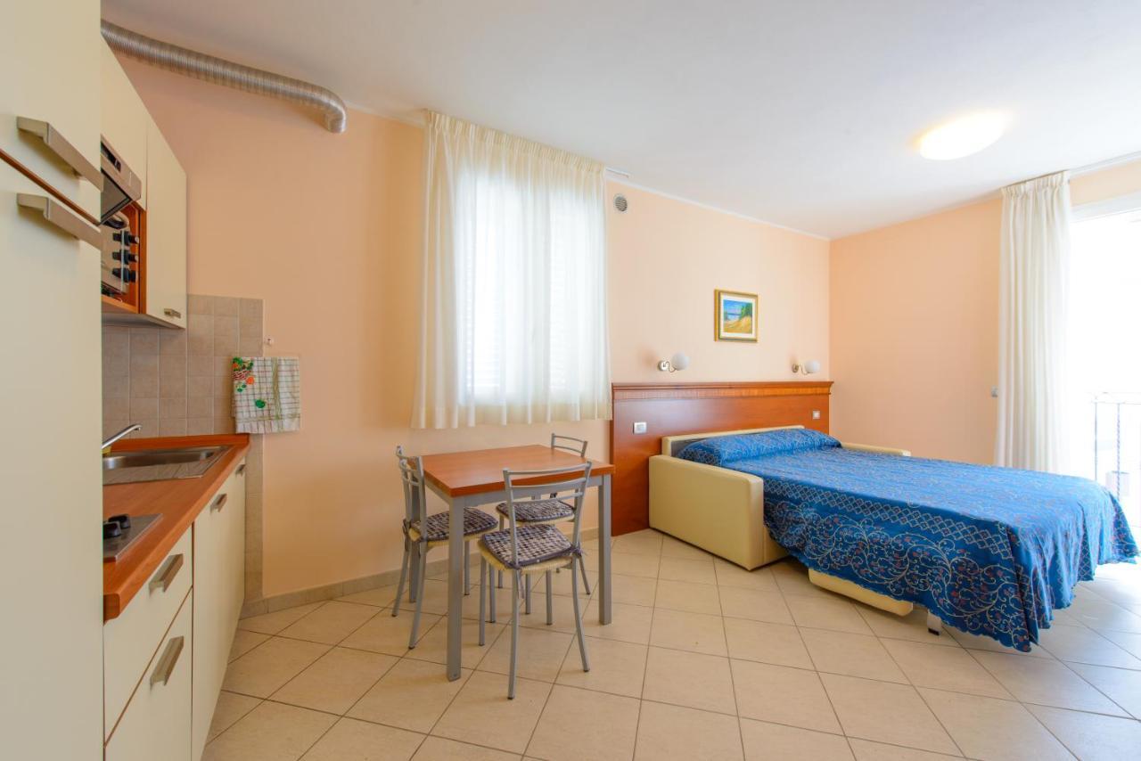 Residence Ducale Rimini Buitenkant foto